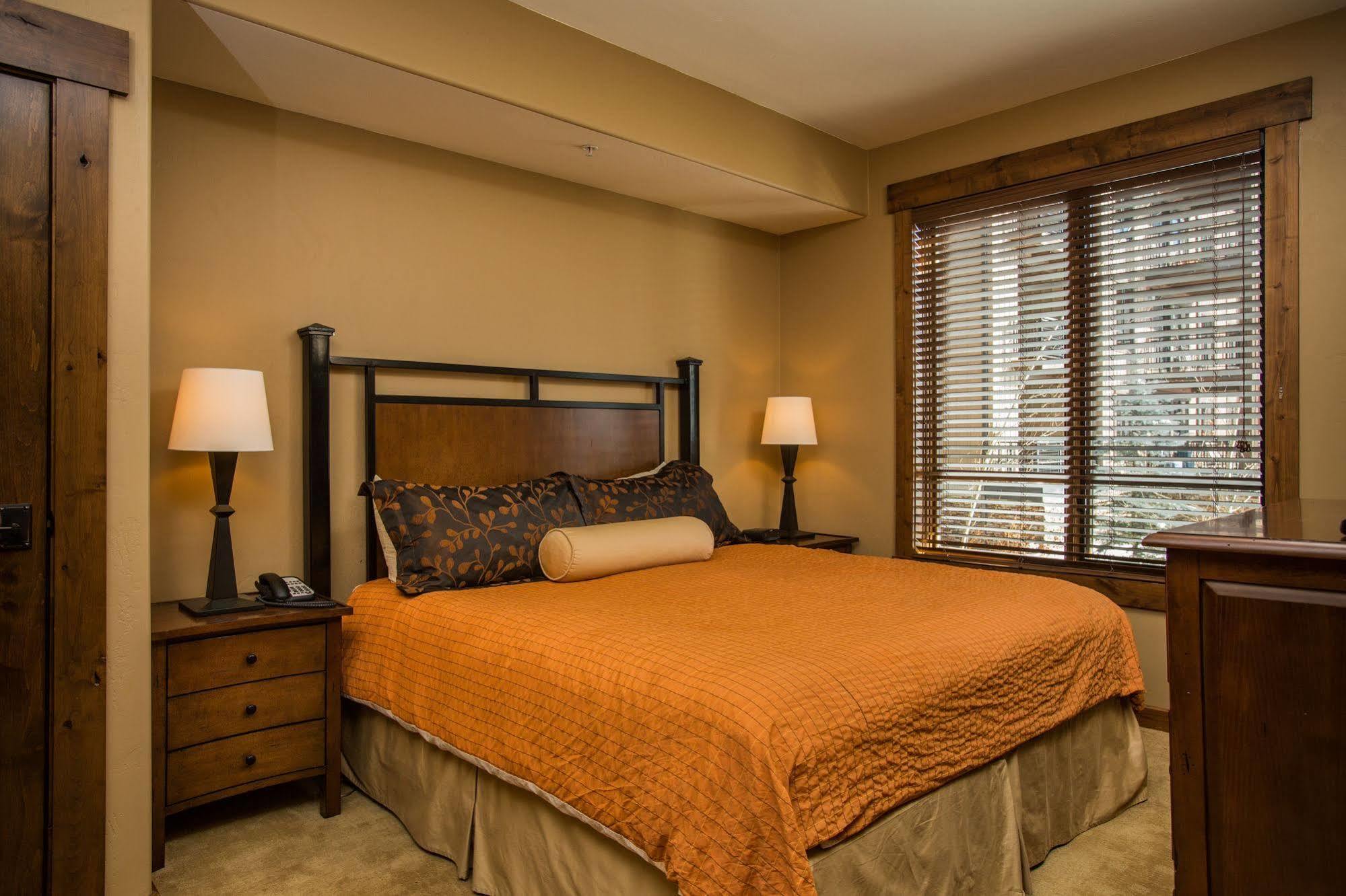 Trailhead Lodge Steamboat Springs Bagian luar foto