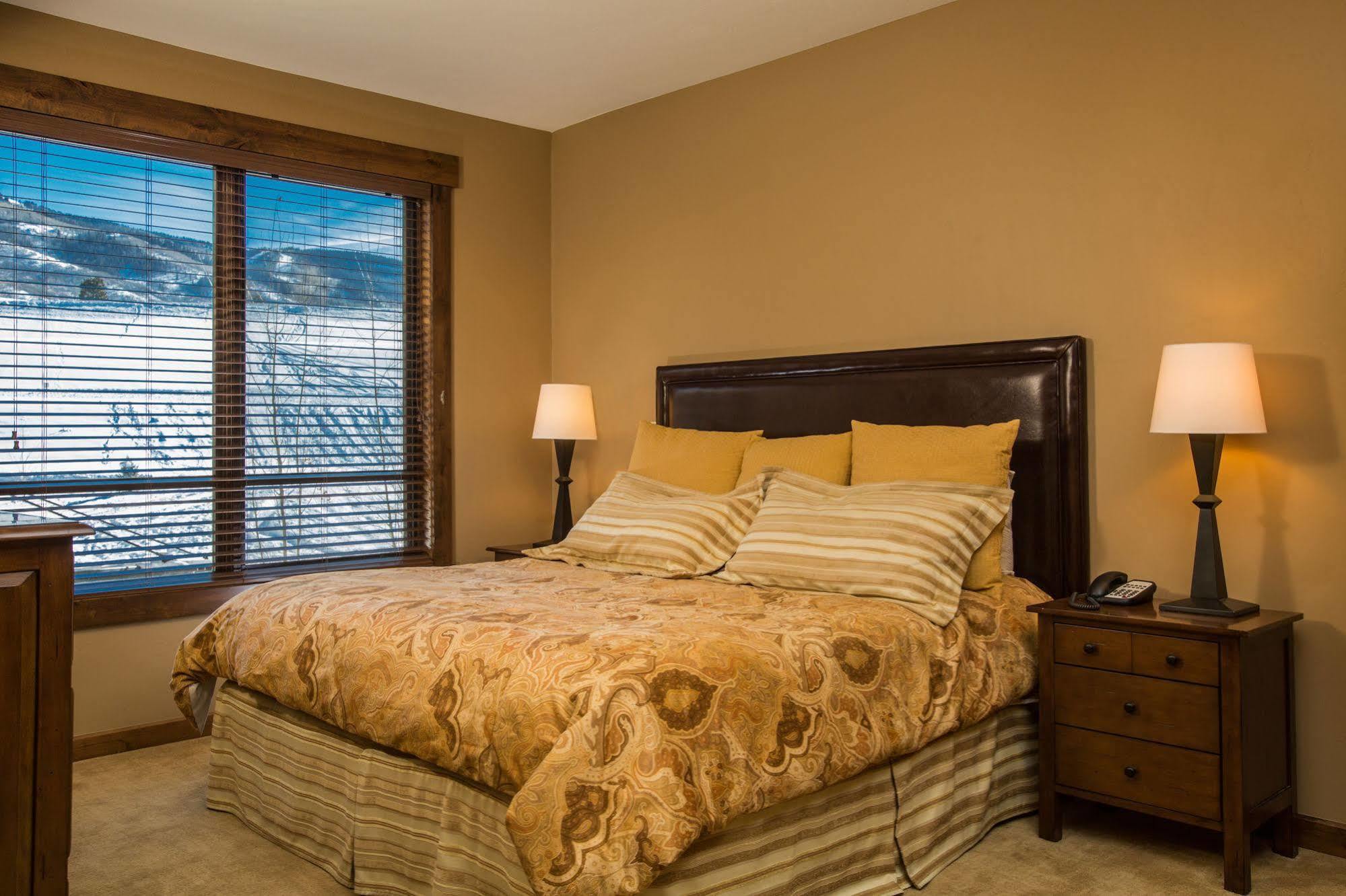 Trailhead Lodge Steamboat Springs Bagian luar foto